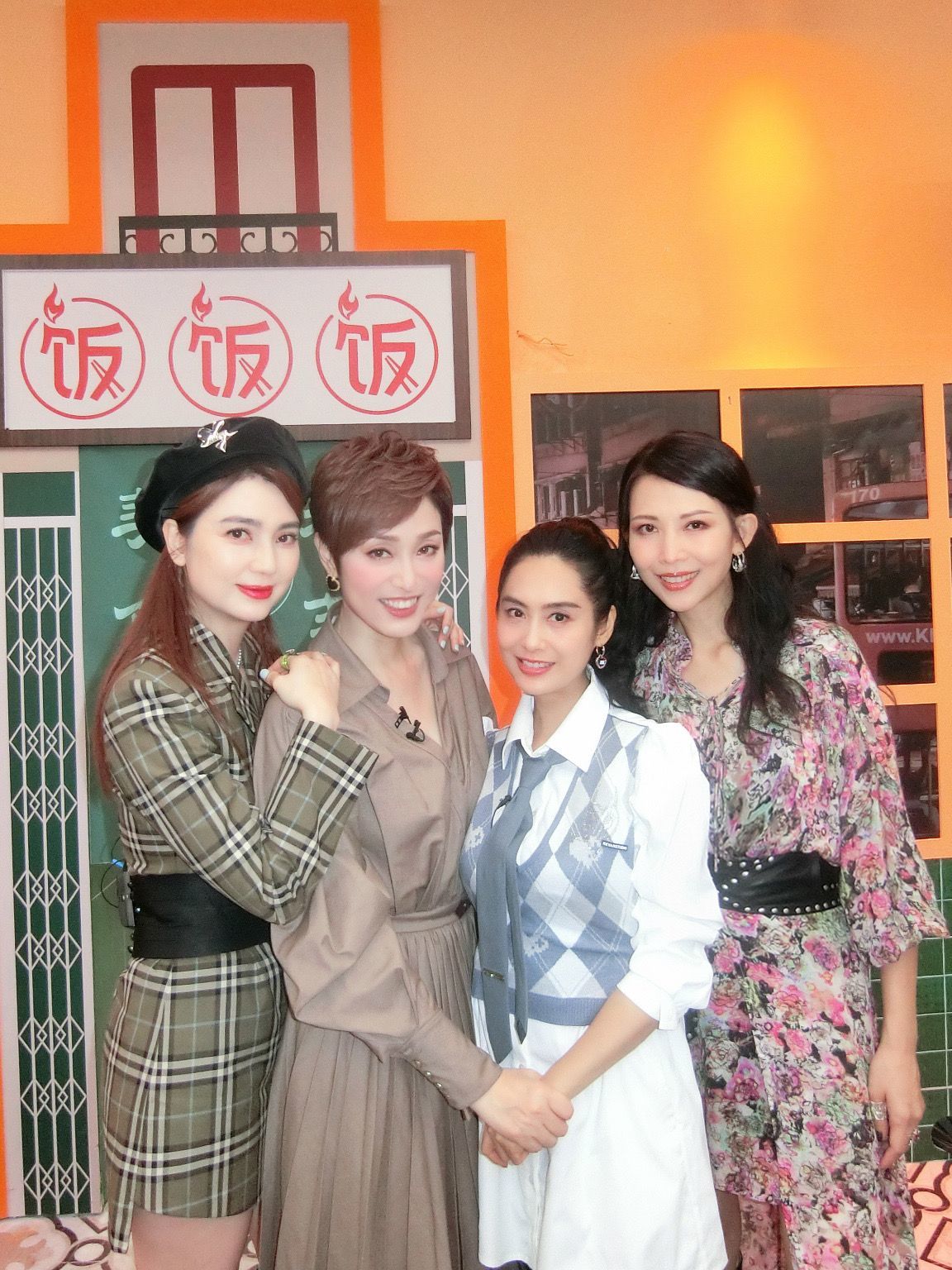 在陈法蓉心里,早已把三个姐妹当亲人