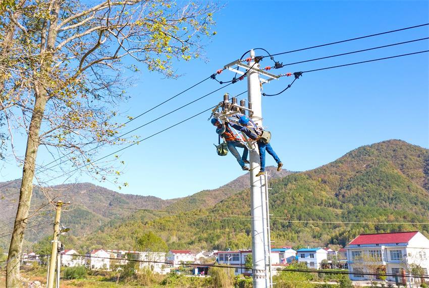 安徽桐城加快农网升级改造雄厚乡村振兴电力支撑