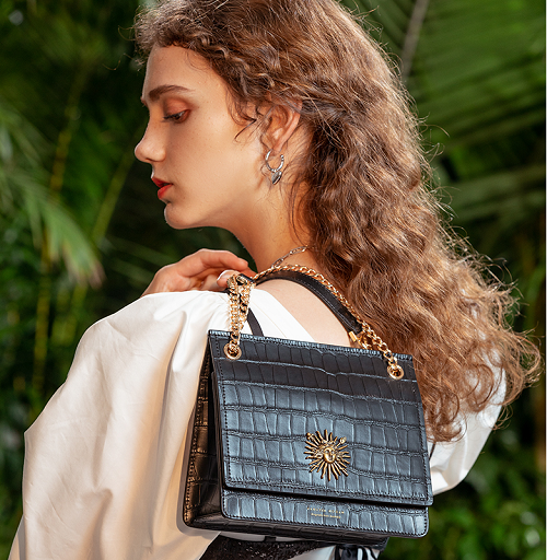 上寺库选购vh太阳神手提包初冬演绎你的个性之美