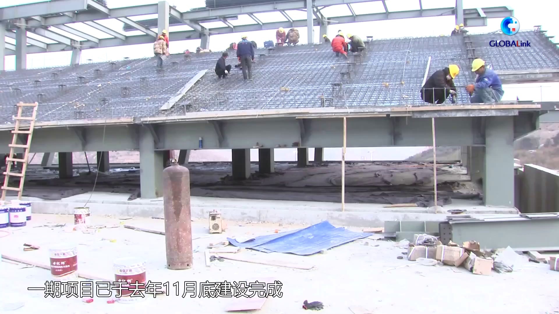 全球连线｜（走近冬奥）涞源国家跳台滑雪训练科研基地建设进入冲刺阶段_凤凰网视频_凤凰网