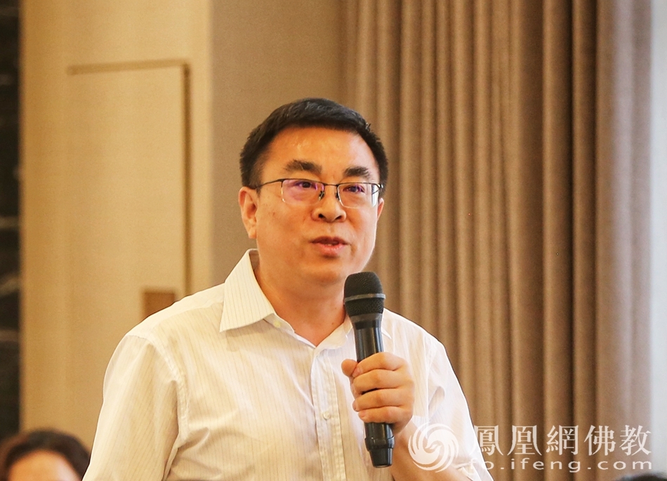 黄檗书院副院长白撞雨（图片来源：凤凰网佛教）