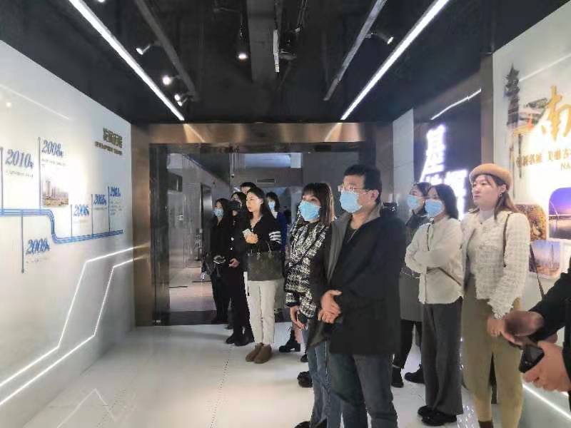 “宁”聚建邺 放眼全球 凤凰网全媒体行走进南京建邺区