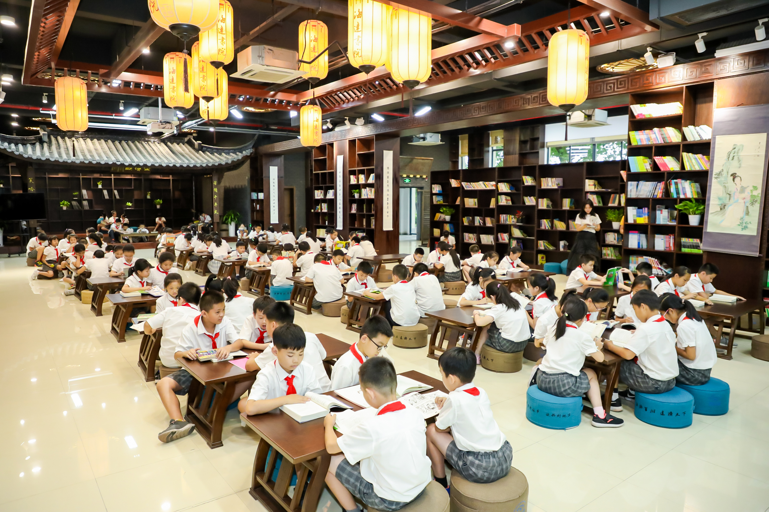 携手光明教育家奏响教育人工智能的钱塘思考