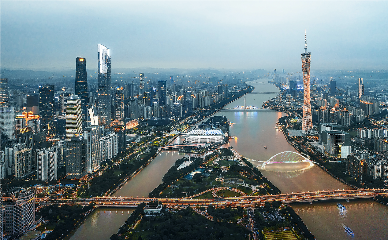 广州新中轴线纪事④双塔辉映入青云时代雄心尽彰显