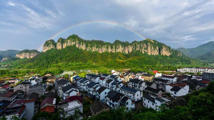 后岸村全景