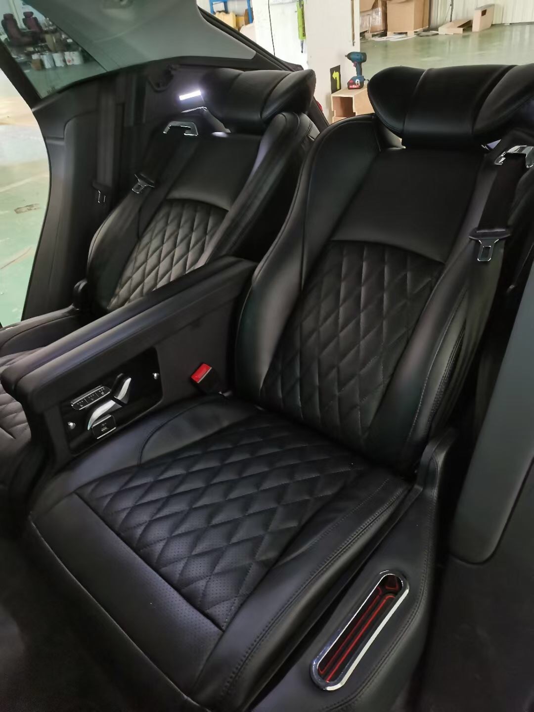 奥迪q8改装航空座椅内饰专车专用