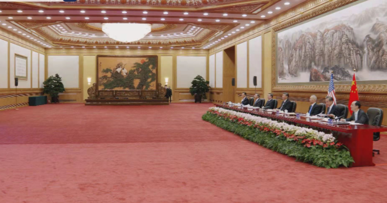 中美两国元首视频会晤举行