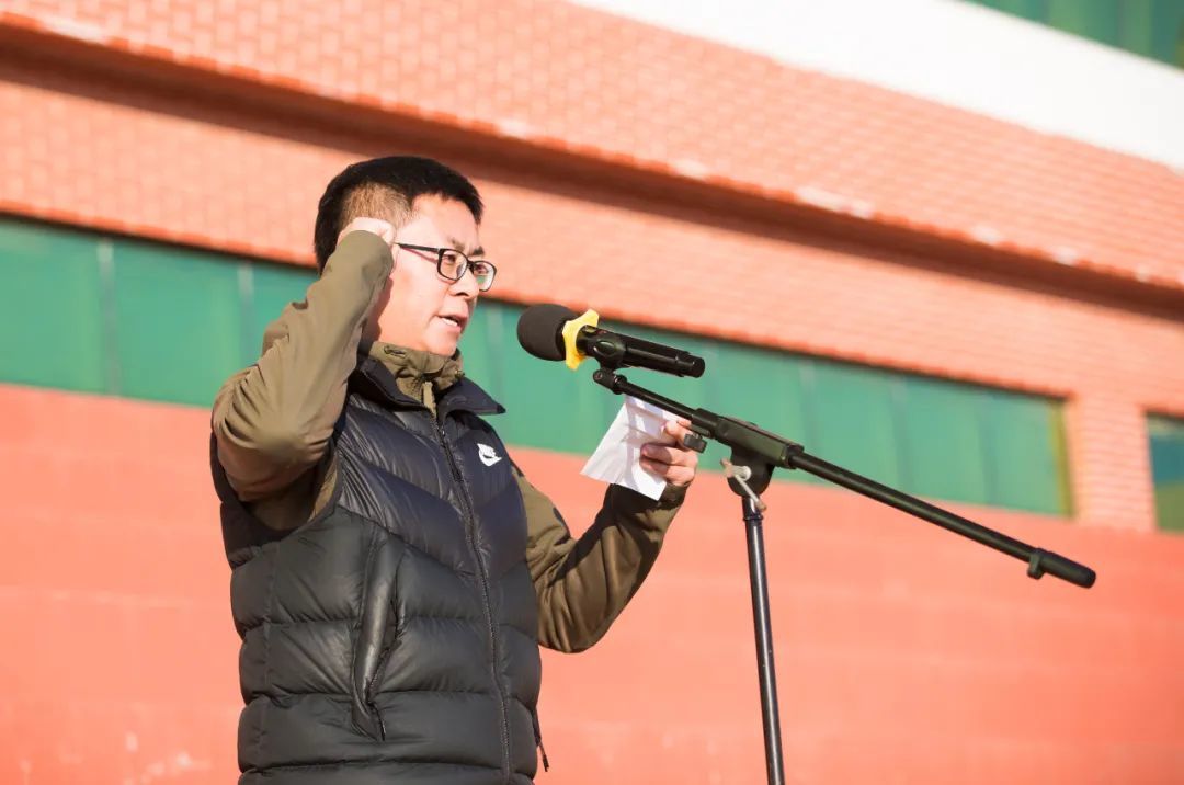 裁判员代表宣誓