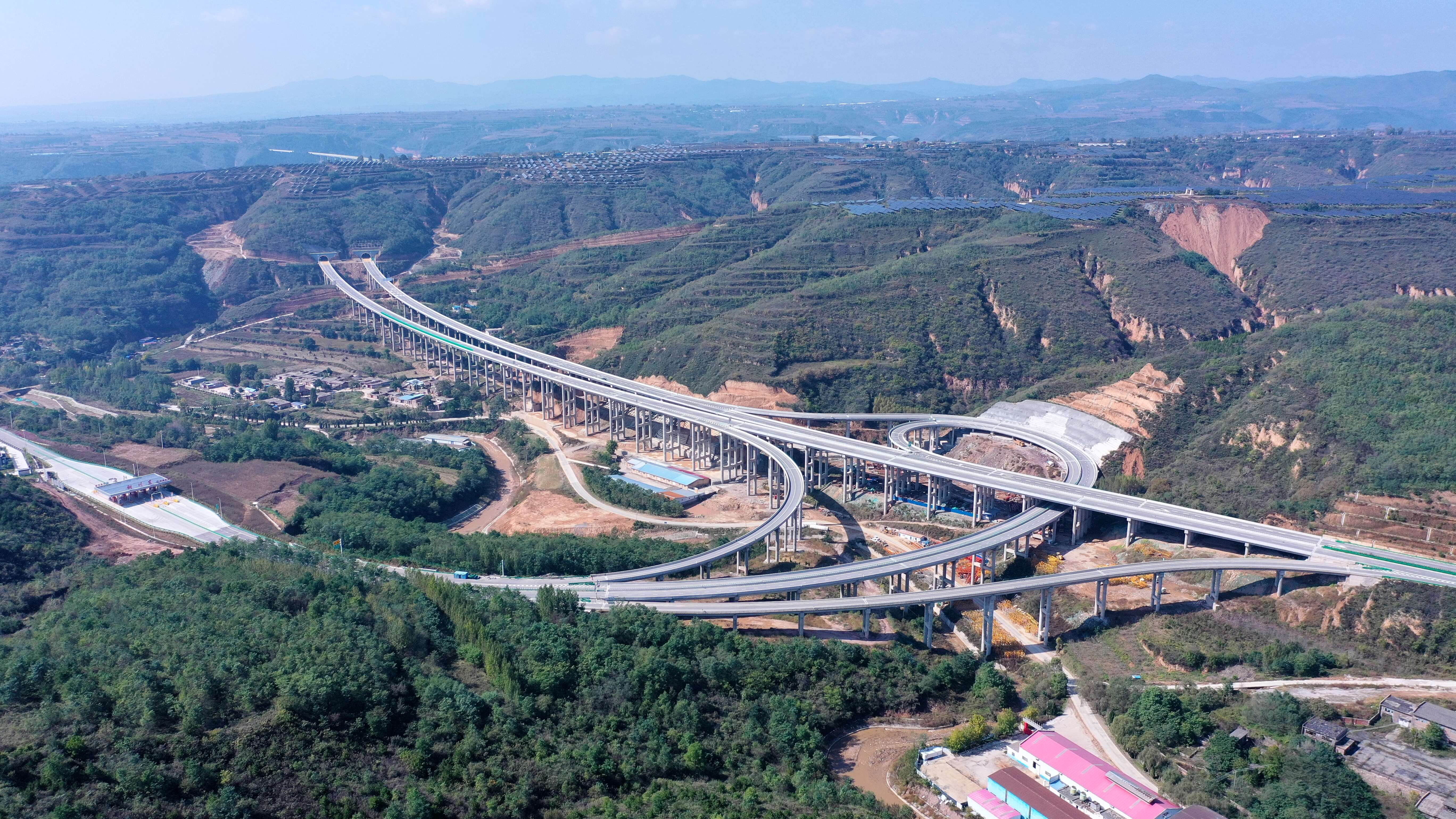 阳)至铜(川)高速是国家高速公路g3511菏泽至宝鸡高速陕西境的组成部分