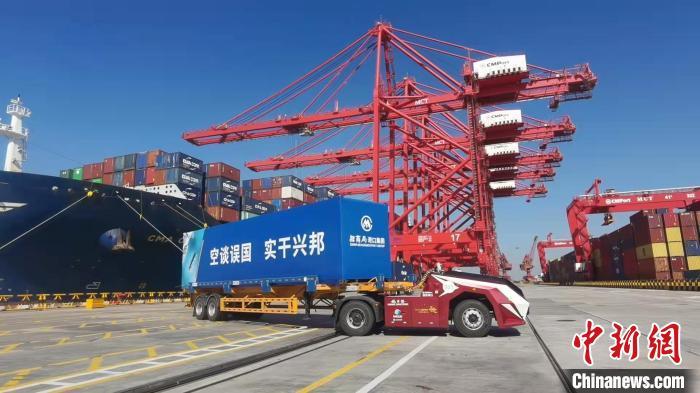 粤港澳大湾区首个5G智慧港口妈湾智慧港开港