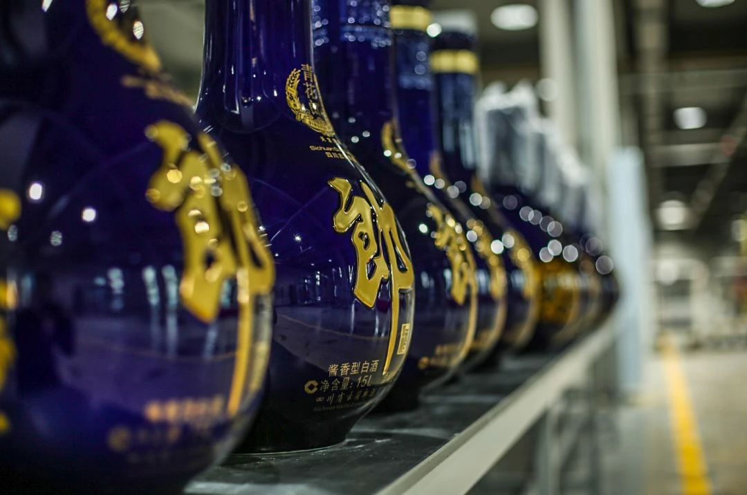 川酒变脸丨深度