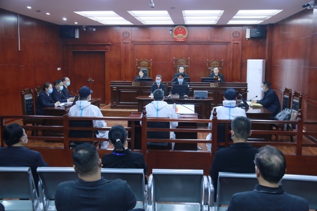 被控受贿2009万余元郑州市委政法委原书记于东辉受审