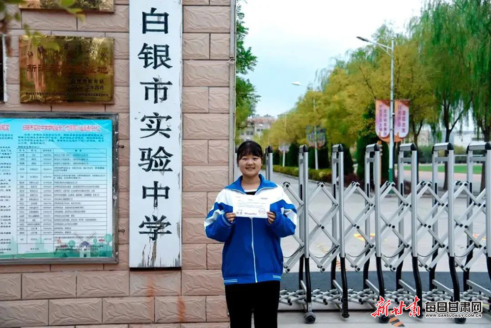 一趟车圆梦两代人（资料图片）