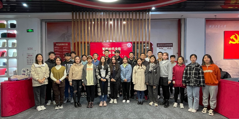 青年宣讲团合影