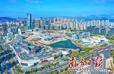 金湾将打造成为粤港澳大湾区战略性新兴产业重要增长极、珠江口西岸综合交通枢纽、经济特区活力品质幸福新城。图为金湾航空新城。关铭荣 摄