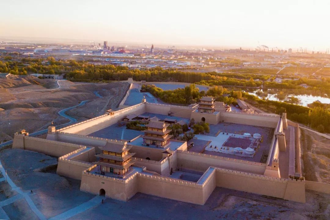 边陲锁钥 戈壁明珠：它，就是嘉峪关！