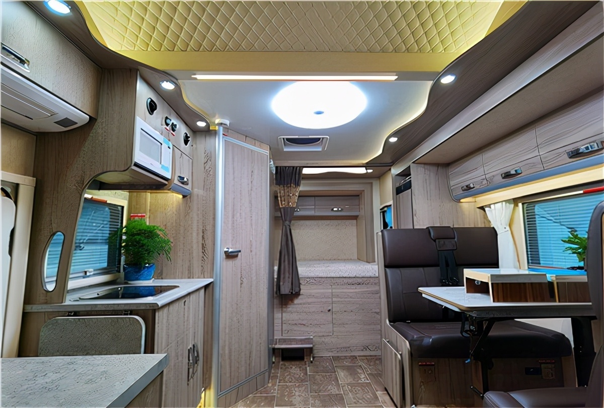 戴德自由风双拓展房车年底优惠15万