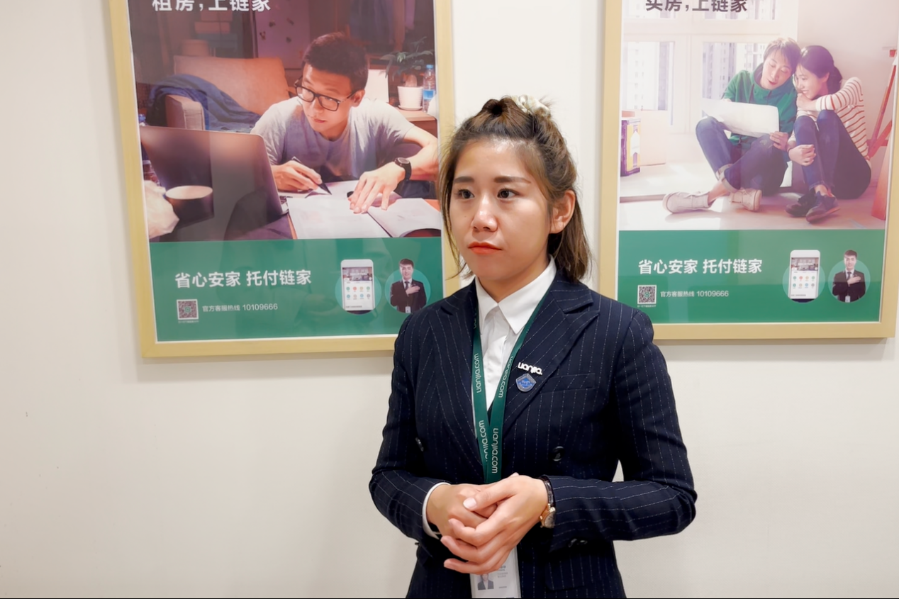 “我来教您用手机”公益课堂进社区 助老人积极融入智能生活