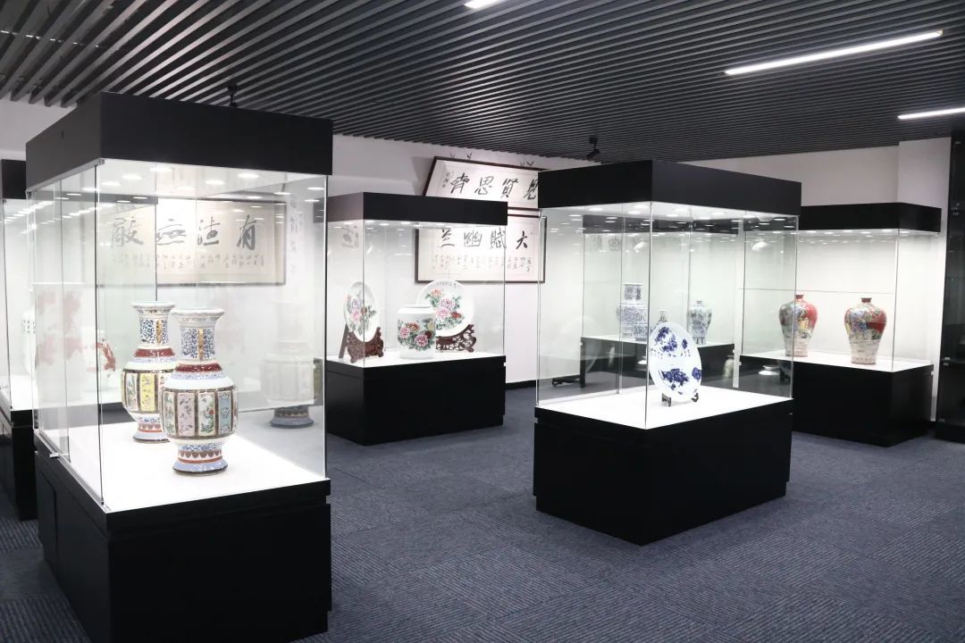 许挺孝文化瓷艺馆