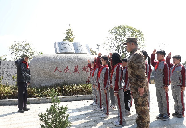 江西东乡小璜：妙笔绘新景 乡村焕新颜