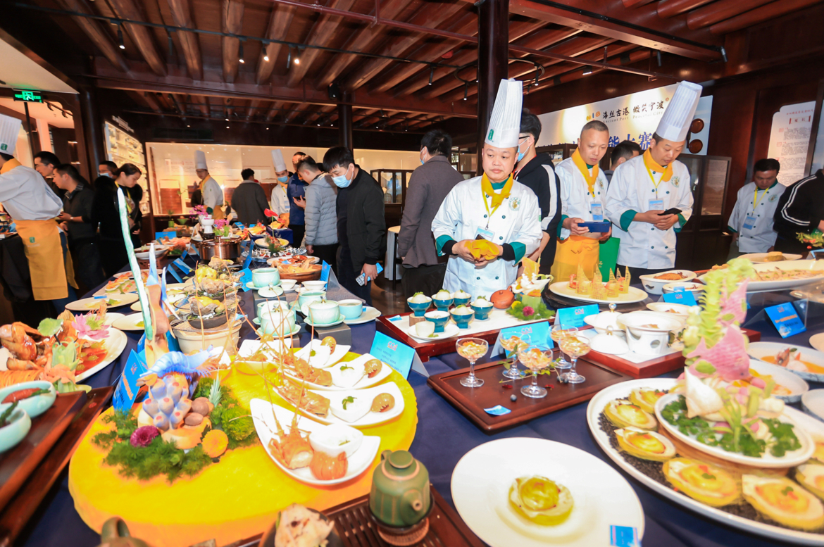 全国海鲜烹饪技能大赛火热开赛  120余位海鲜名厨甬城竞技争“鲜”