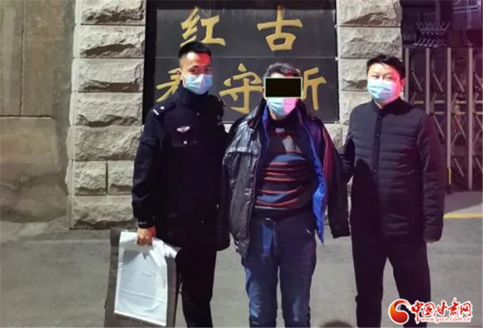 涉案逾4500万元跨20余省 非法贩卖卷烟5人落网