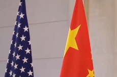 凤凰评论员丨中美博弈50年，美方苦无新招