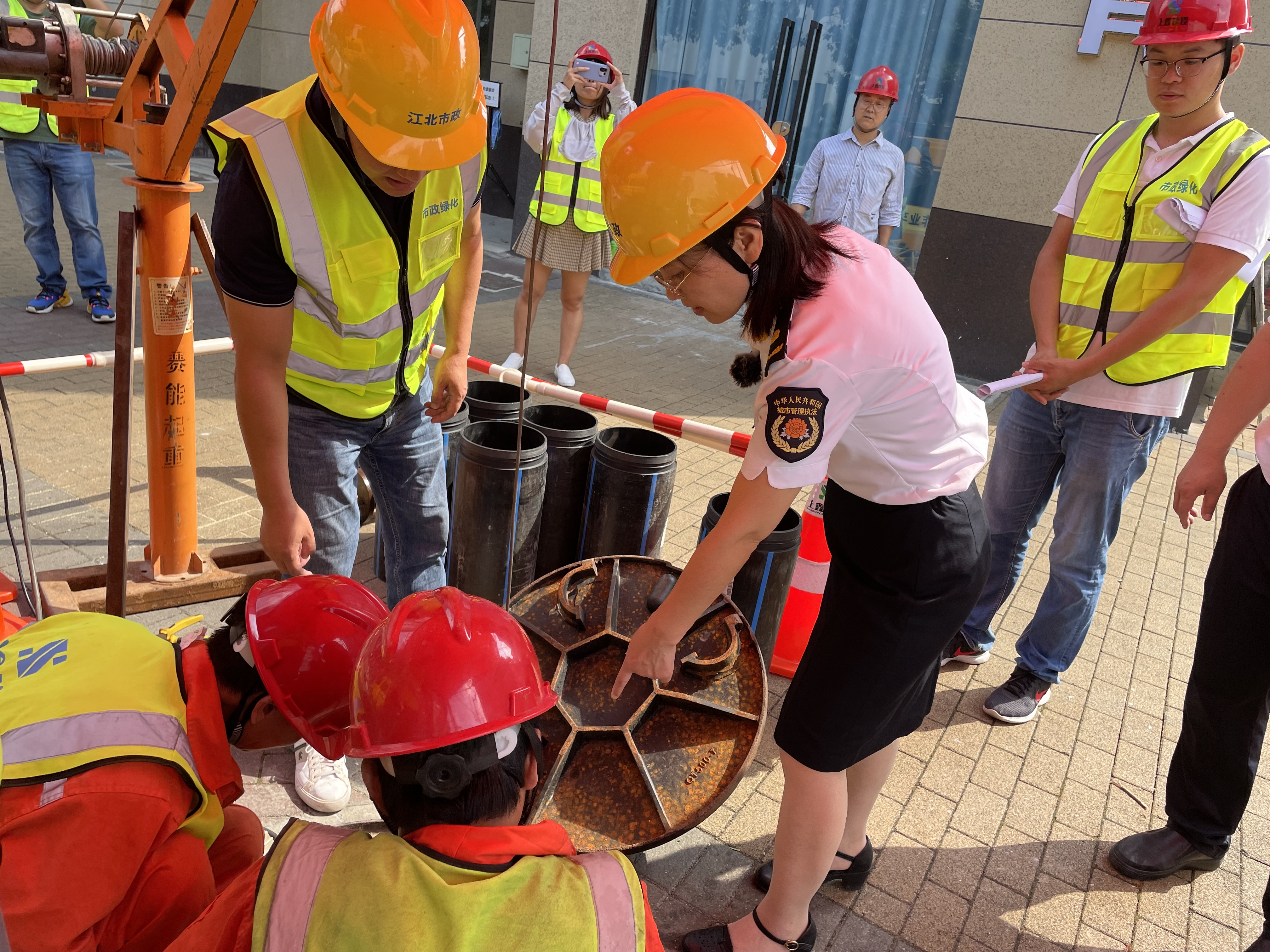 江北区综合行政执法局局长刘鸿雁:数字赋能打造更具活力的城市“智治”