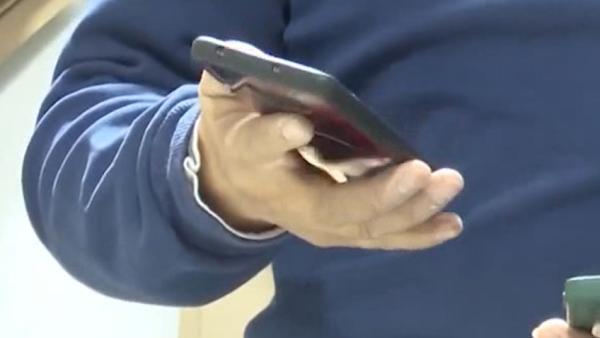 村民投诉手机信号弱，联通客服：疑有人私装信号放大器所致