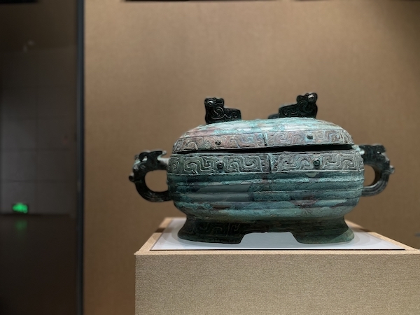 虢仲铜盨 西周 三门峡虢国博物馆藏