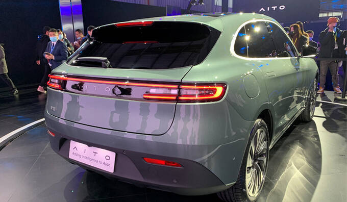 塞力斯发布全新品牌 首款车型亮相 搭载增程动力-图3