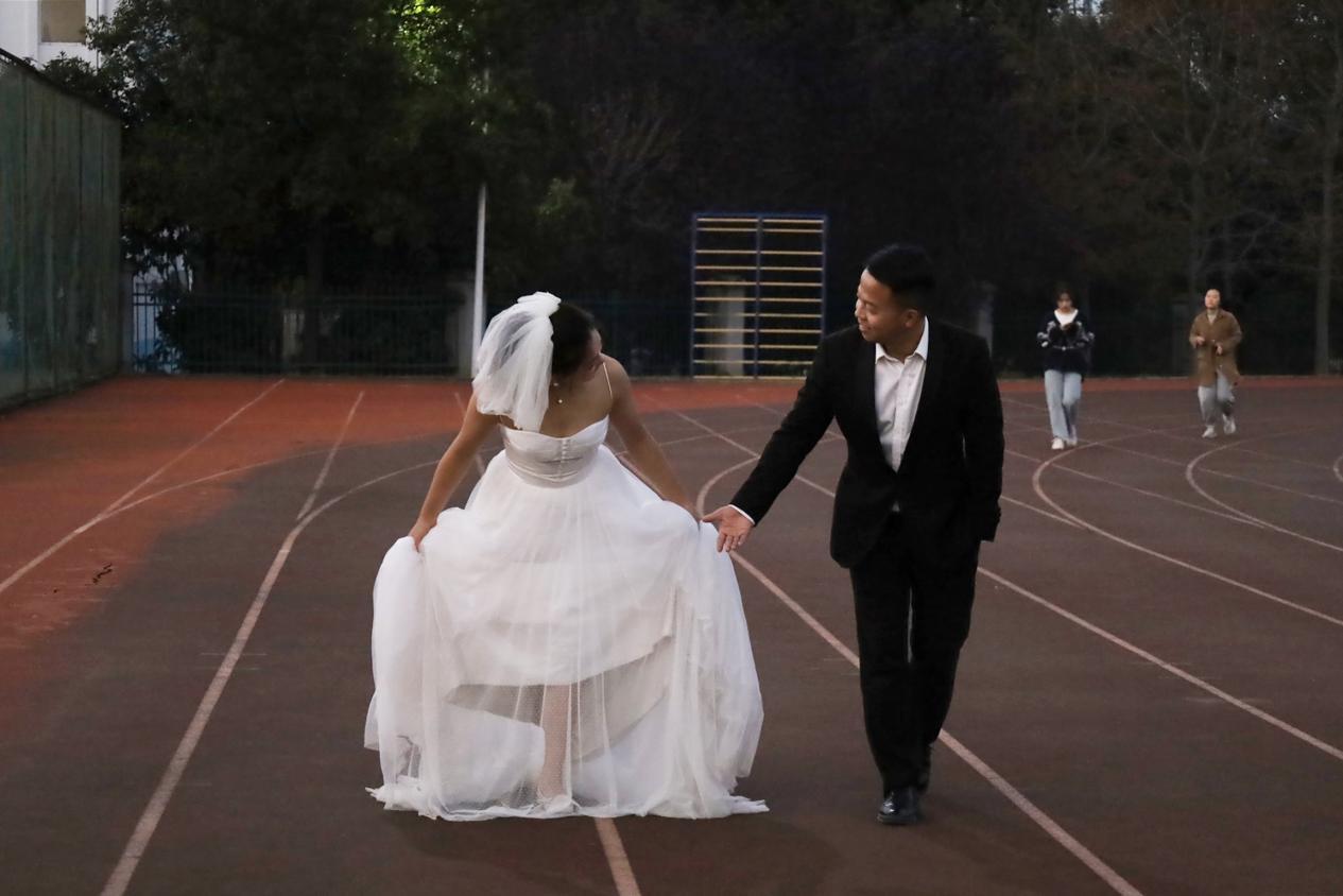 13145年爱情长跑校园见证婚纱