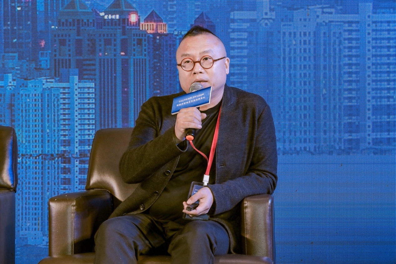 大羽营造创始人、首位囊括红点、IF室内设计奖的中国设计师冯羽从艺术角度出发发表建议
