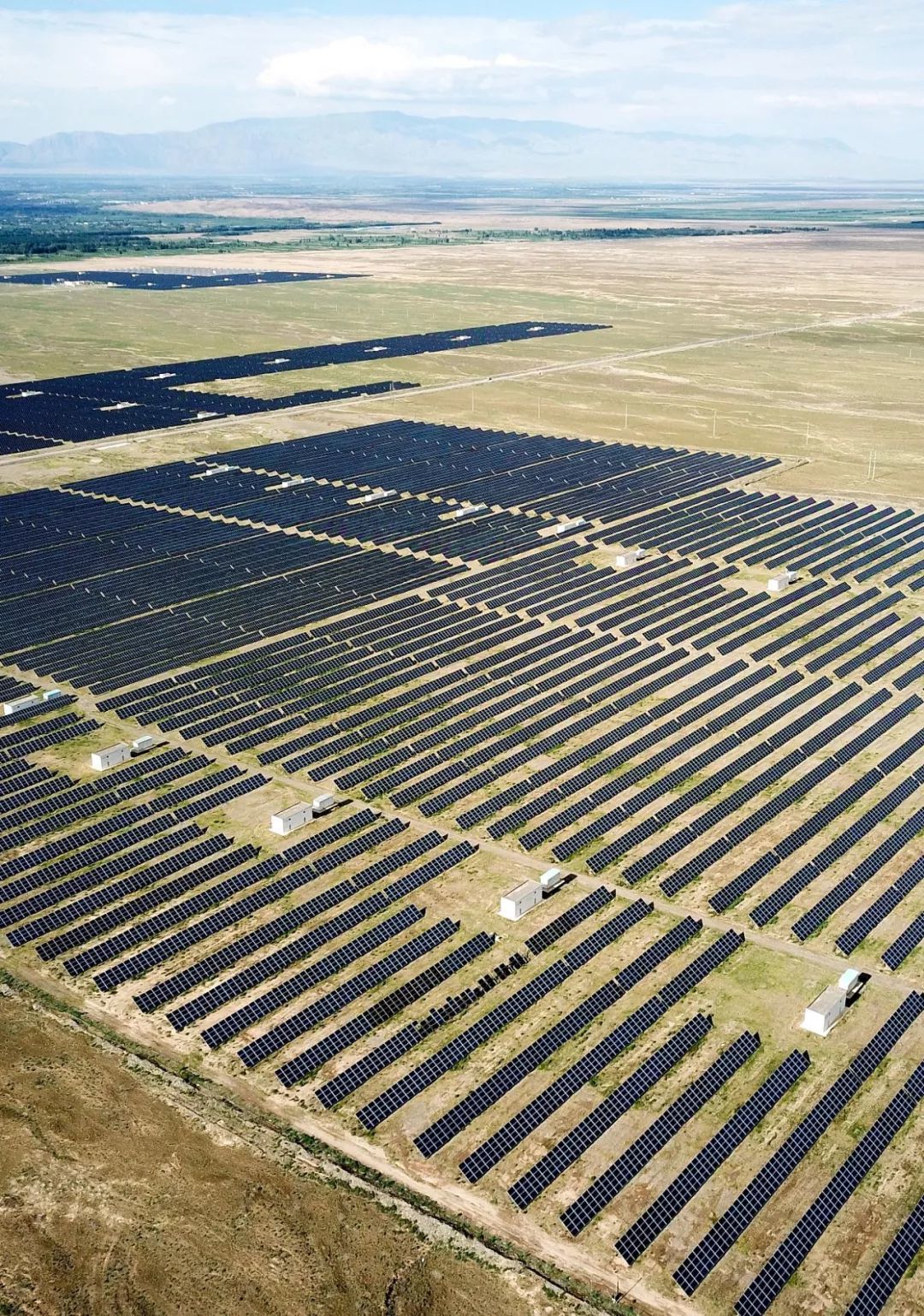 甘州区光伏发电场 图/@VCG
