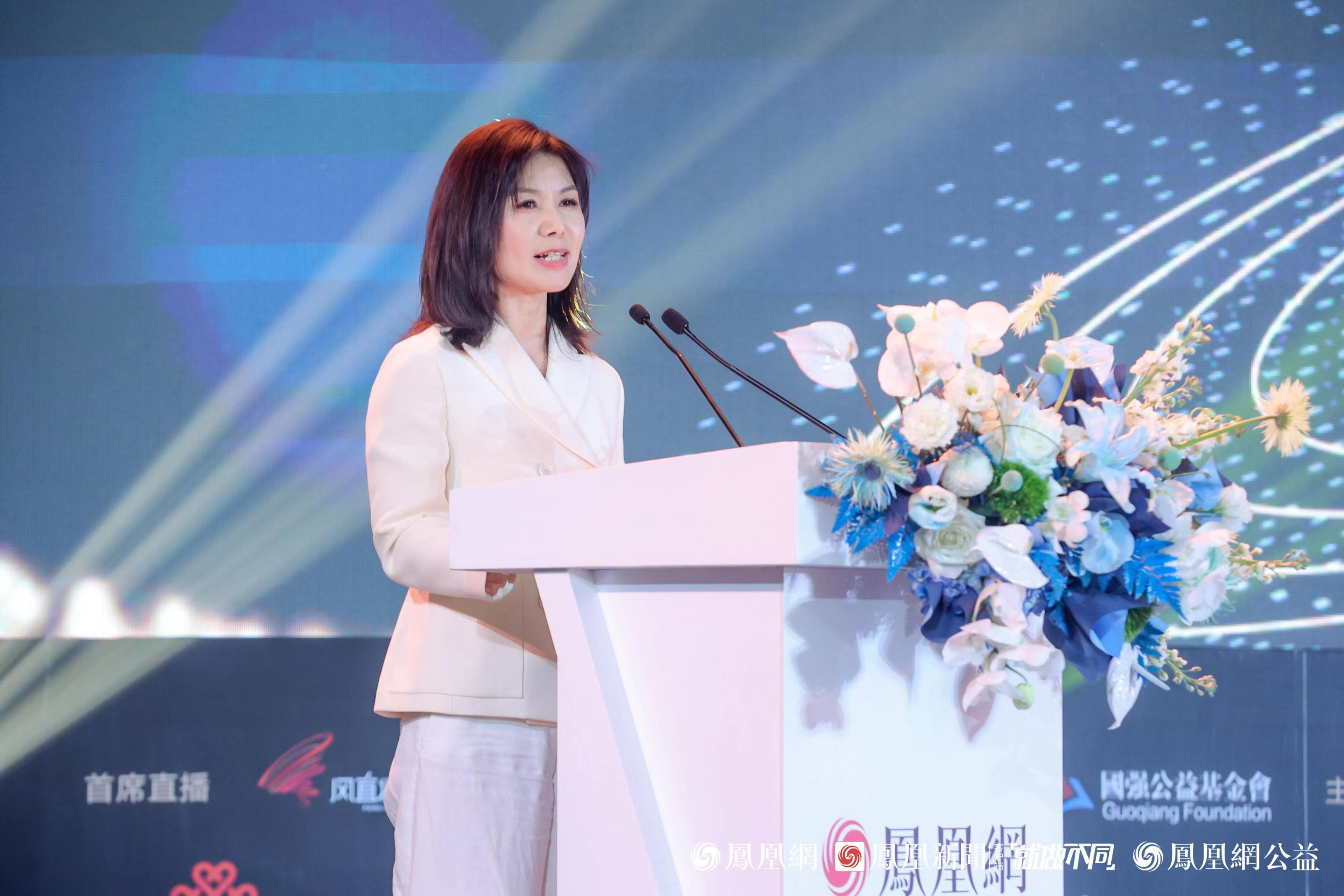 凝聚跨界力量，凤凰网行动者联盟公益盛典年度十二大公益奖项揭晓