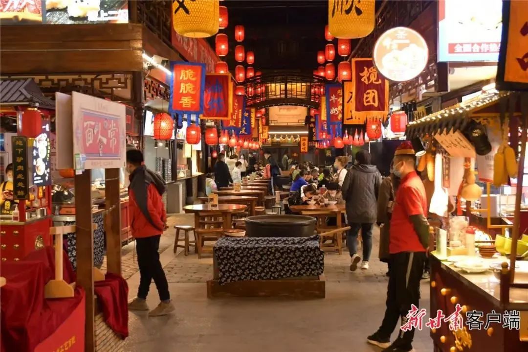 恢复堂食，顾客盈门。