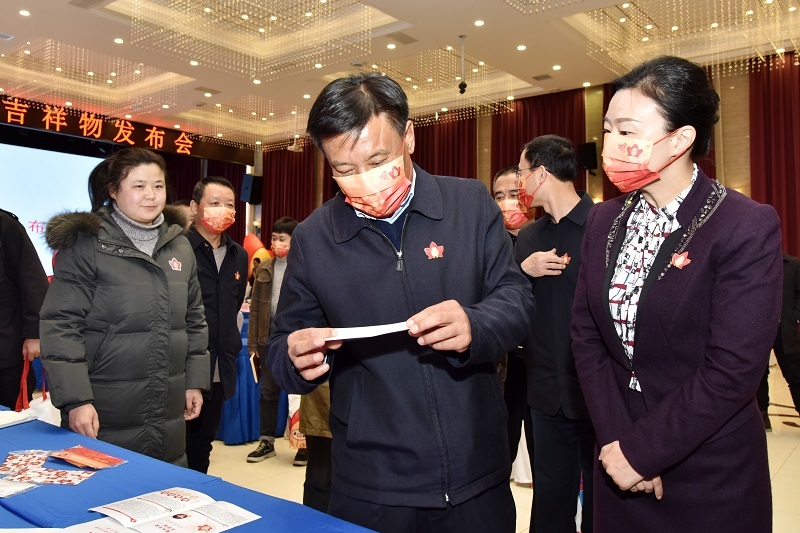 杨宏伟说,在中宣部长期以来的关心关爱下,在中国版权保护中心的全力