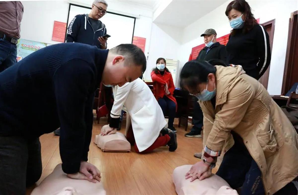 湖北省三所学校入选全国首批急救教育试点学校凤凰网湖北 凤凰网