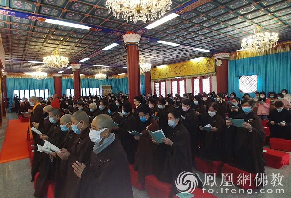 法会现场（图片来源：凤凰网佛教 摄影：香港西方寺）