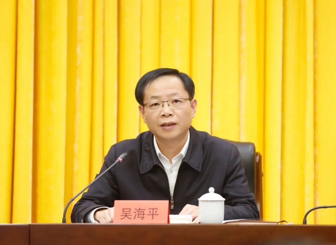 台州市委常委,常务副市长徐良平,副市长林先华,管文新,陈挺晨参加会议