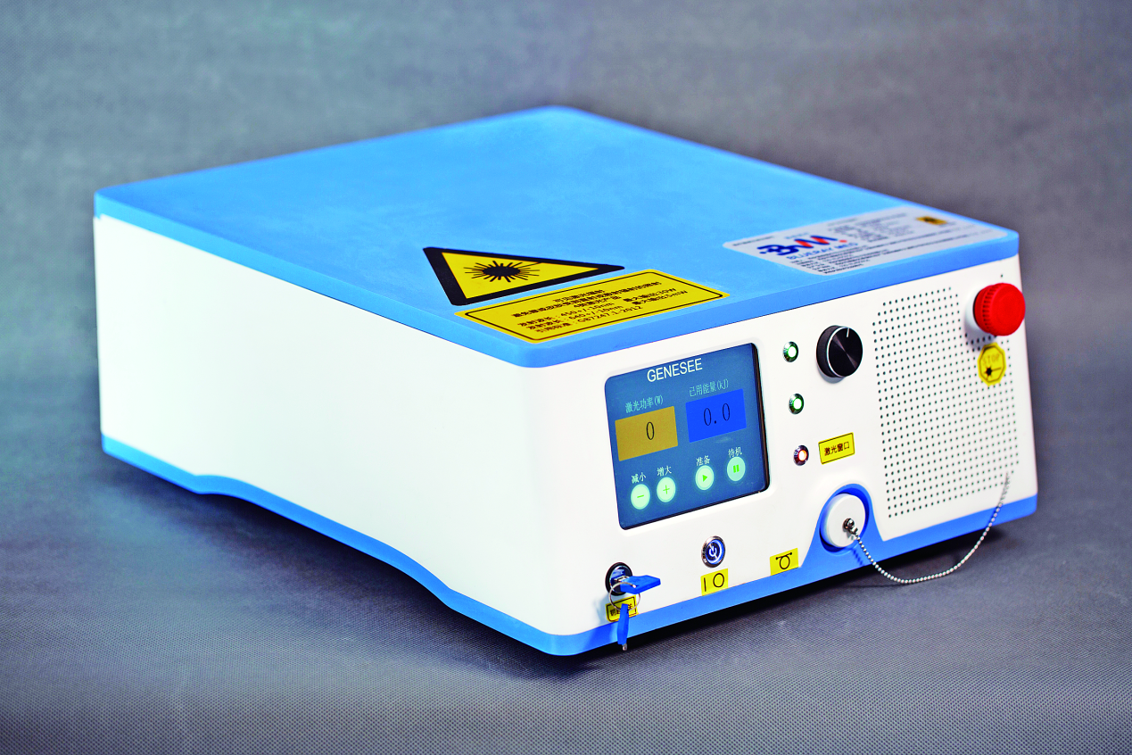 世界首台30W蓝激光手术设备