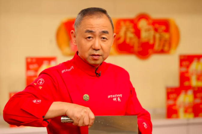 中国烹饪大师何大厨总结36年用刀经验亲自带你选刀