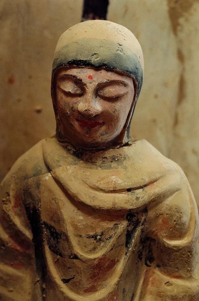 古代男性御寒会用到风帽,其形状看上去颇有些类似于我们所见到的飞行