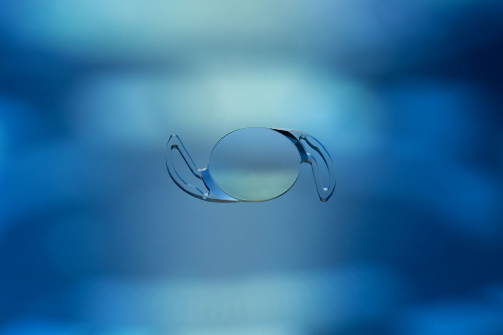 全球最新一代“交联聚烯烃”人工晶状体