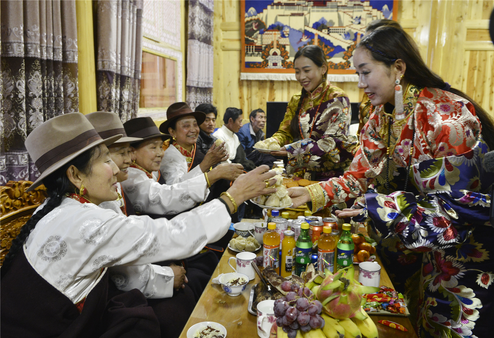 藏族群众过新年