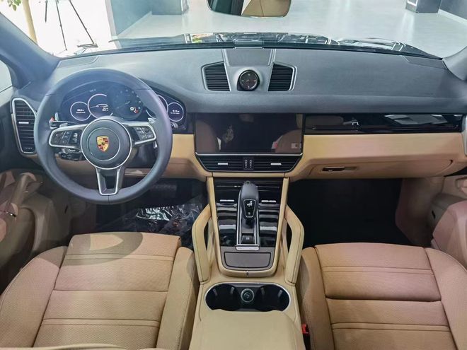 21款保时捷卡宴30t港口年底特惠95万