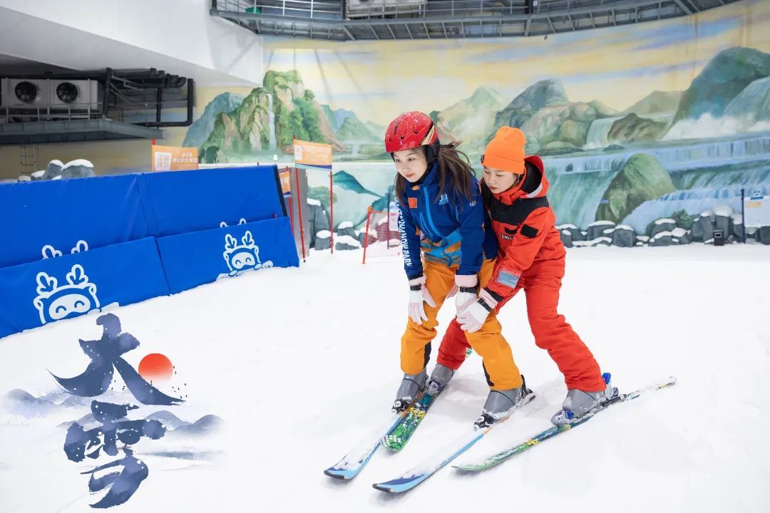 天台山滑雪场开放时间图片