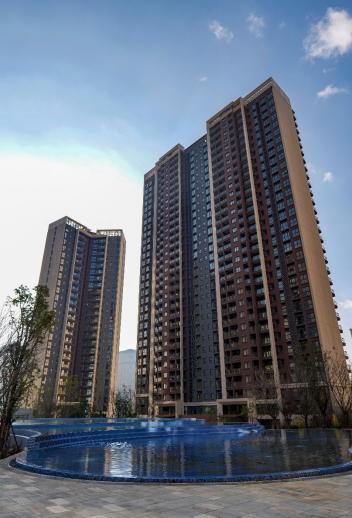 (融城·昆明湖·湖珀中央水景实拍图)(融城·昆明湖·湖珀室外活动区