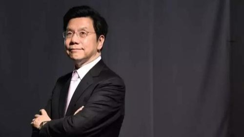 李开复11岁赴美国读书，临走前母亲就交代两件事，多年后才体会到父母心意