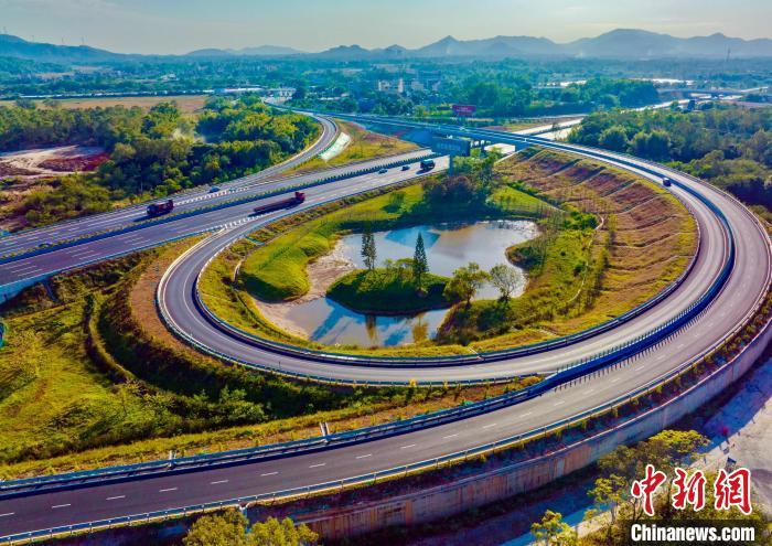 粤阳茂高速公路全线开放双向八车道 打通粤西融湾交通动脉凤凰网广东